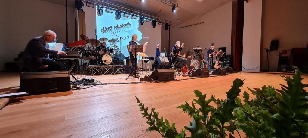 Acqua azzurra, acqua chiara, oltre 400 presenze per il concerto solidale al Cimarosa