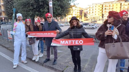 Monteforte festeggia il suo tedoforo Matteo Barbarisi