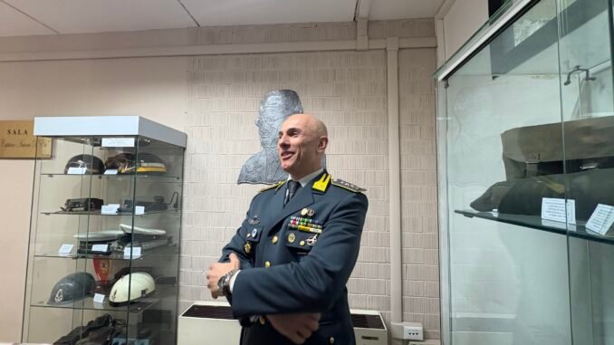 Guardia di Finanza Avellino, gli auguri del comandante Erre: “Un anno proficuo e positivo. Sequestri, controlli e tutela dell’economia sana”
