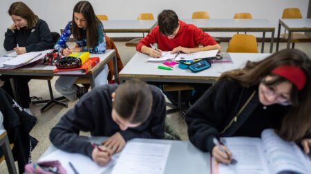 Istruzione, in Campania la spesa comunale pro capite è 369 euro, in Emilia 1.087