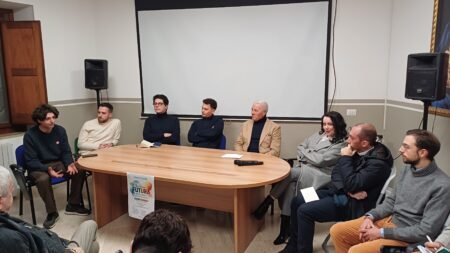 Giovani a confronto al bar Hope, politica e città rispondano ai bisogni delle nuove generazioni