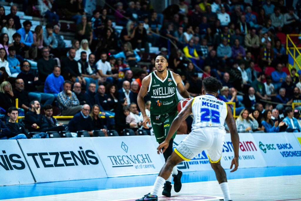 Avellino Basket, domani alle 18 in campo contro Tezenis Verona: le formazioni e dove vederla Avellino Basket LEWIS
