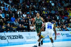Avellino Basket, domani alle 18 in campo contro Tezenis Verona: le formazioni e dove vederla Avellino Basket LEWIS