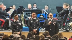 Carabinieri e studenti al teatro Biancardi di Avella