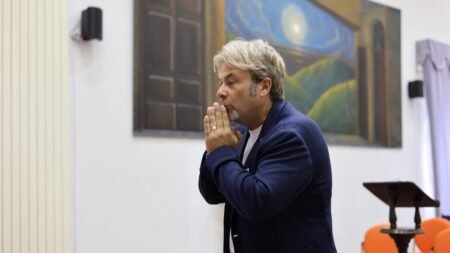 Il regista Di Nenna: pronto a mettere la mia esperienza al servizio della comunità. Ma in Irpinia è difficile fare rete