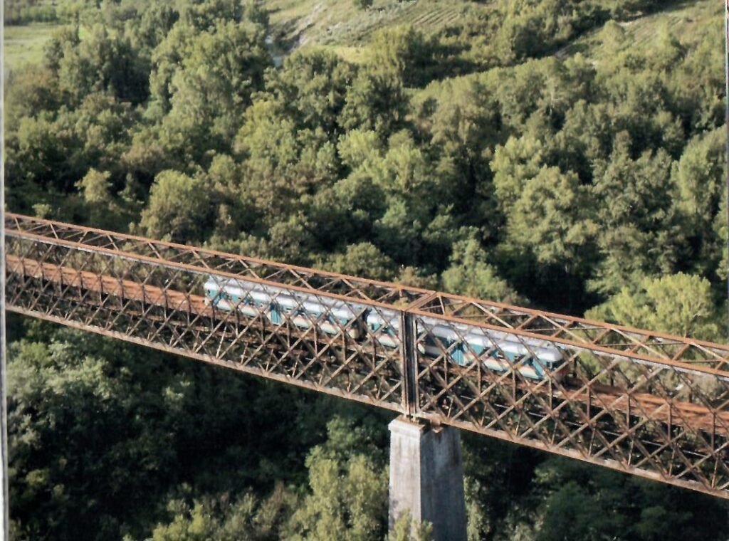L’Avellino Rocchetta tra i “111 luoghi delle ferrovie turistiche che devi proprio scoprire”. Mitrione: premiato il lavoro svolto in questi anni