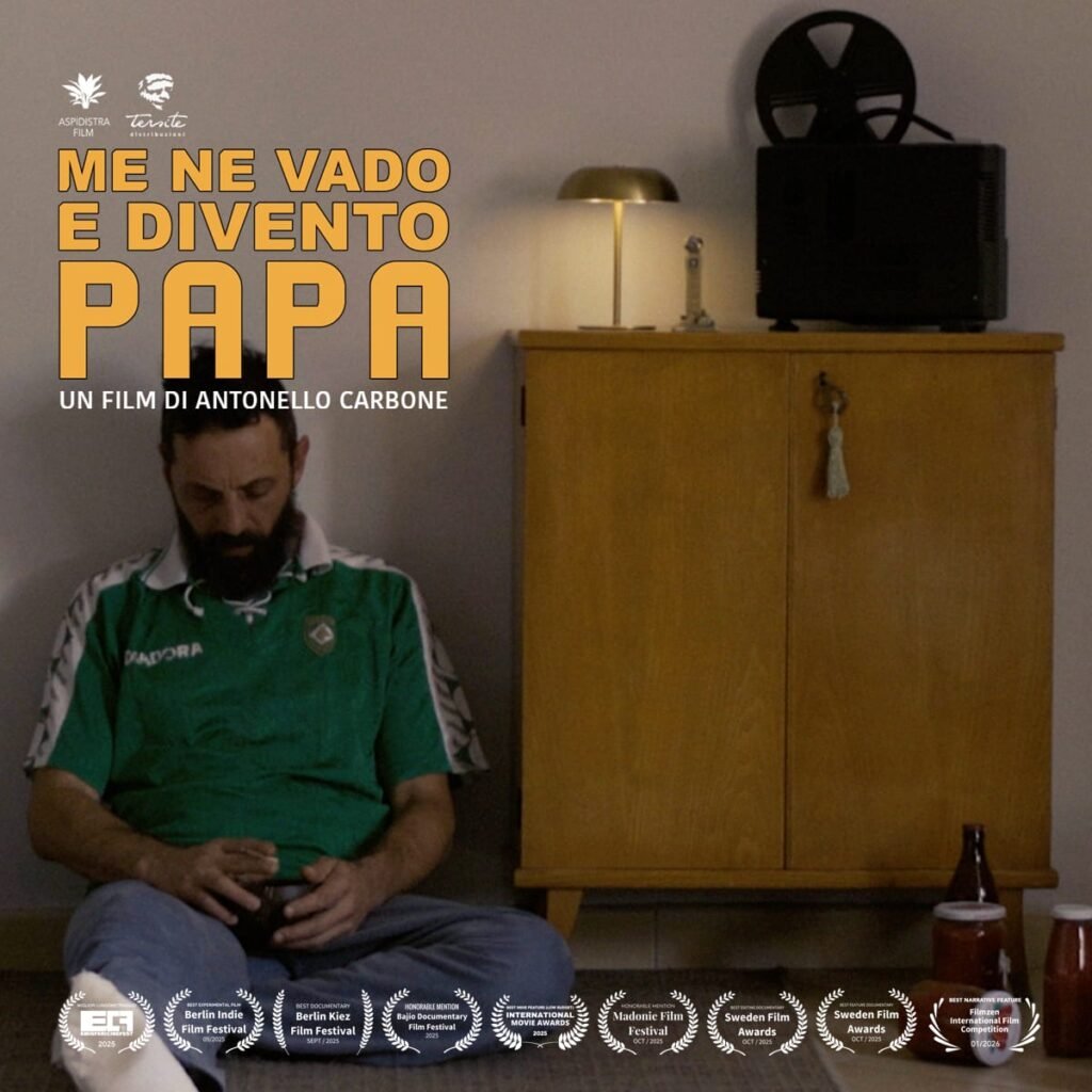 Me ne vado e divento Papa, Carbone si racconta in un film tra radici e desiderio di fuga