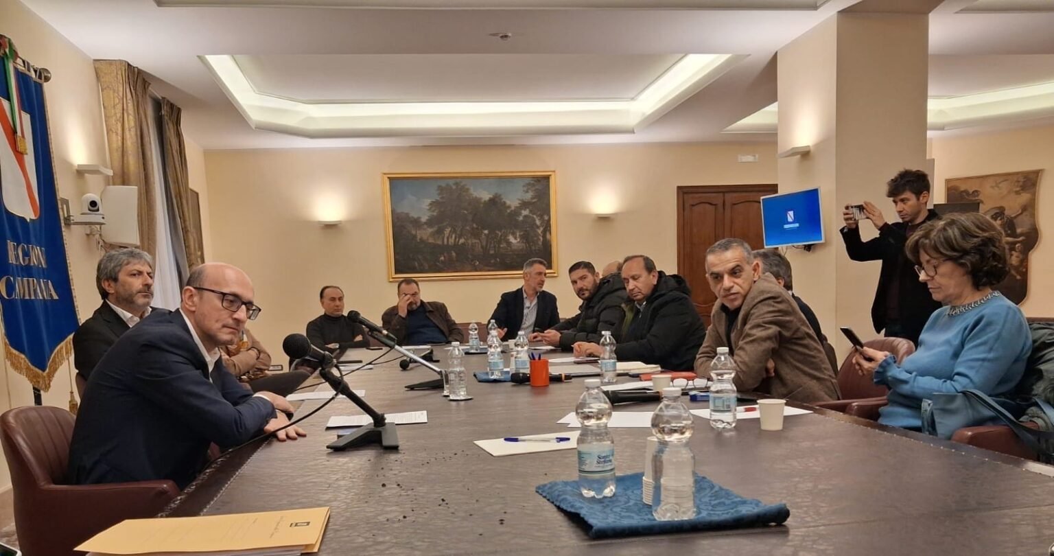 Menarini incontro sindacati Fico in Regione