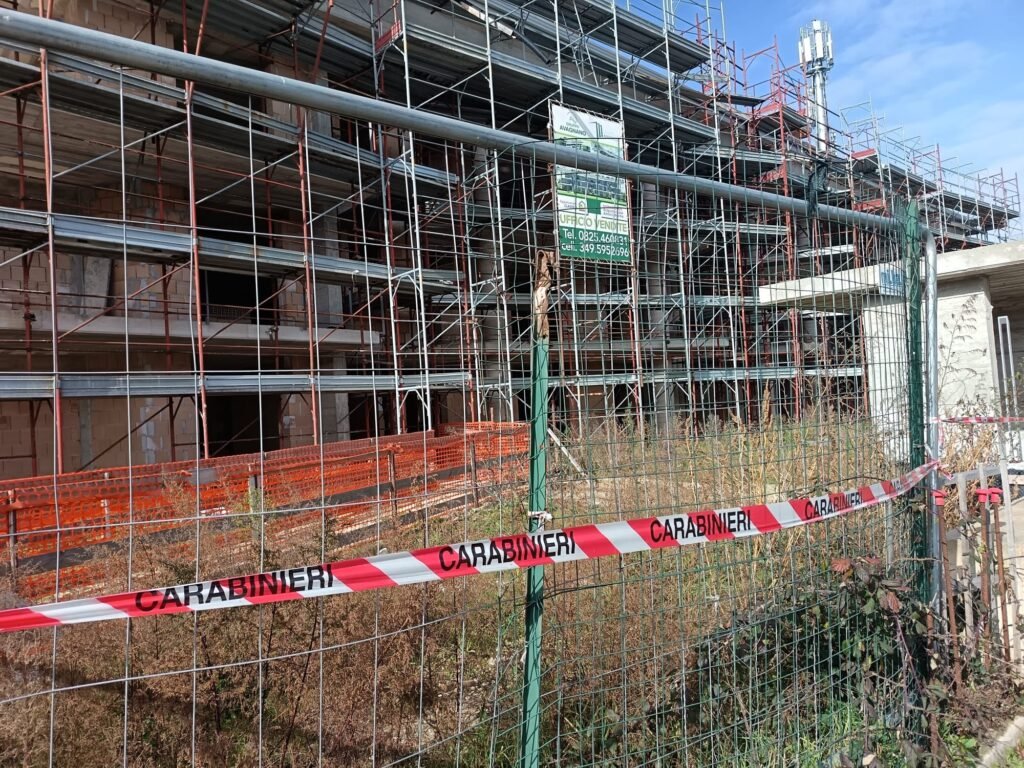 Avellino, via Zigarelli sequestro fabbricato abuso edilizio 2026-01-22