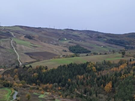 Alta Irpinia, cresce l’opposizione al parco eolico Guardia Andretta. I comitati: progetto sproporzionato e pieno di incongruenze