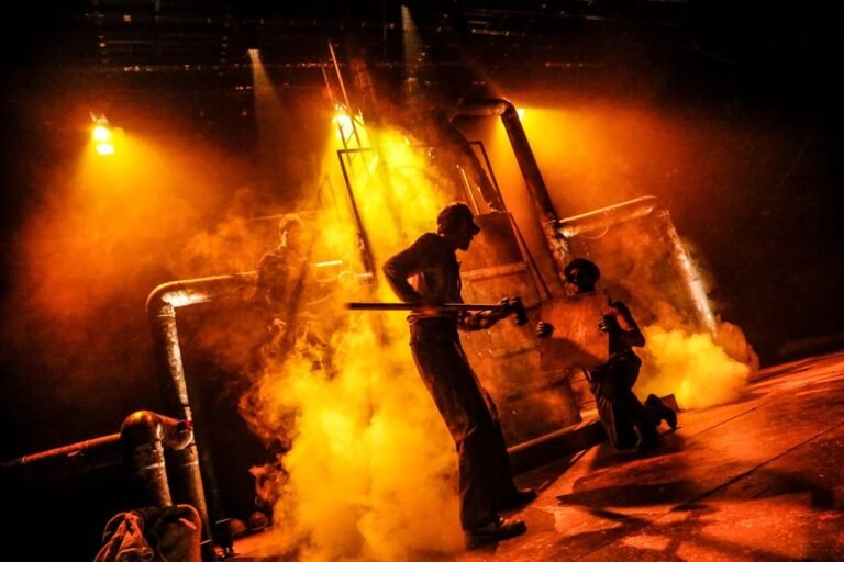 In scena al 99 Posti di Mercogliano “Mare di ruggine”, viaggio tra memoria collettiva e identità operaia