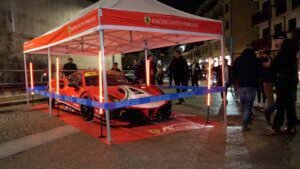 Rosso Irpinia La Ferrari 488 esposta ad Avellino