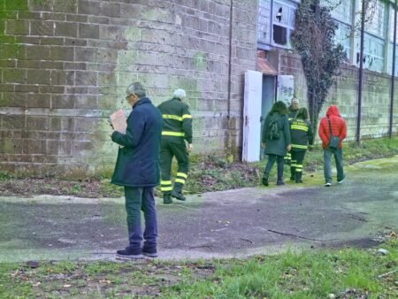 Sopralluogo a San Martino Valle Caudina per un nuovo distaccamento dei vigili del fuoco San Martino Valle Caudina sopralluogo nuova caserma dei vigili del fuoco