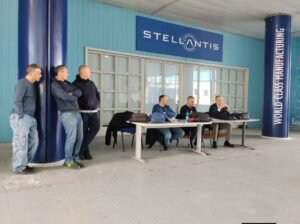 Premio di produzione negato alla Stellantis: scatta la protesta a Pratola Serra