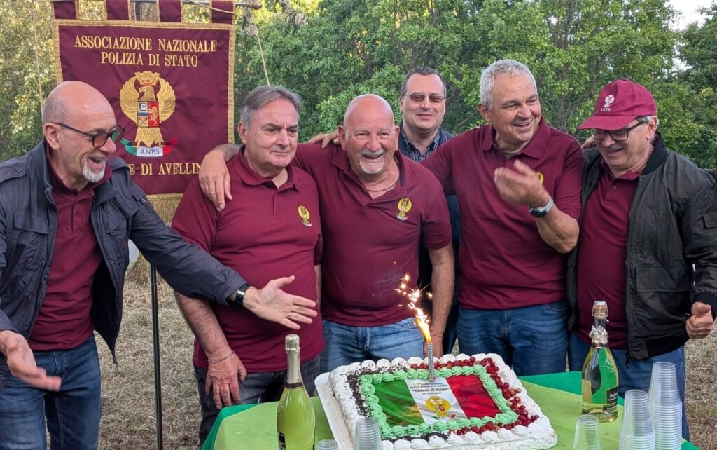 I 15 anni di Anps Avellino la torta