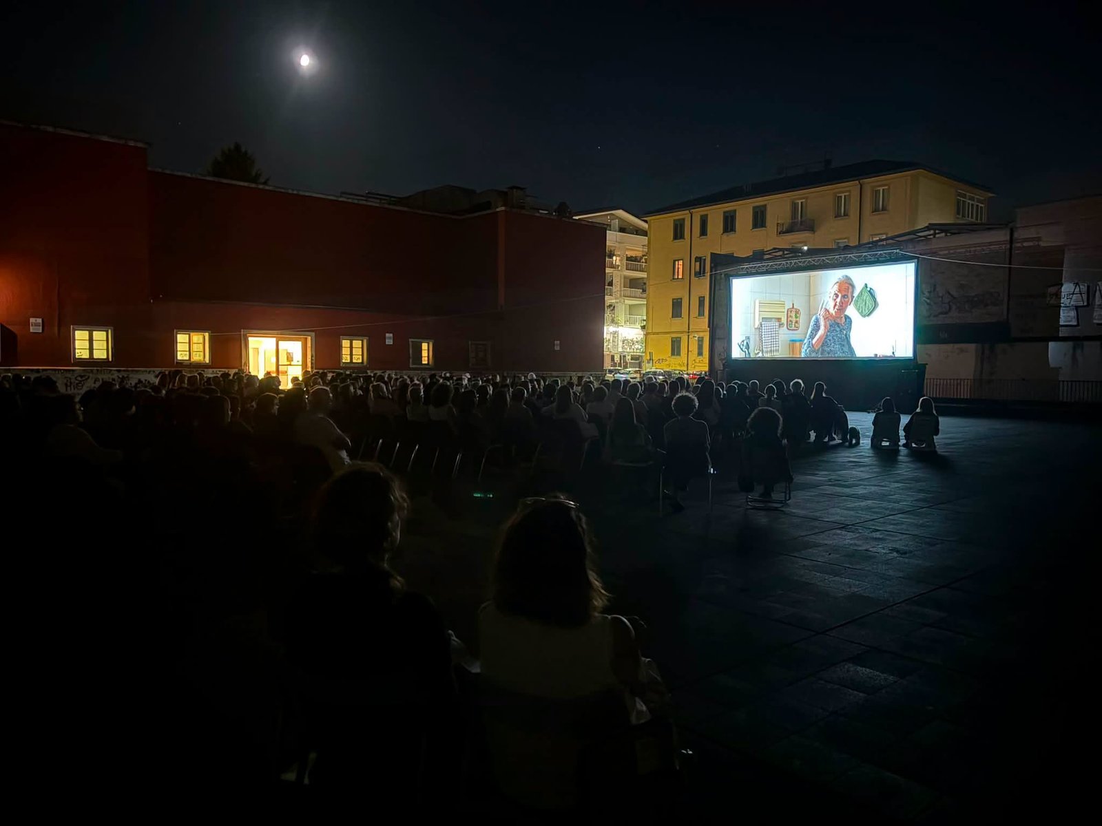 cinema in piazza